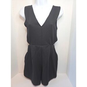 Shasa Black Ribbed Cutout Sides Double V Neck Sleeveless‎ Romper Jumpsuit SZ M